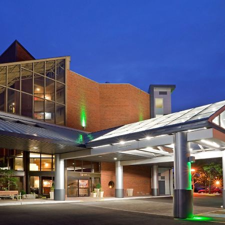 Holiday Inn Oakville Centre By Ihg מראה חיצוני תמונה