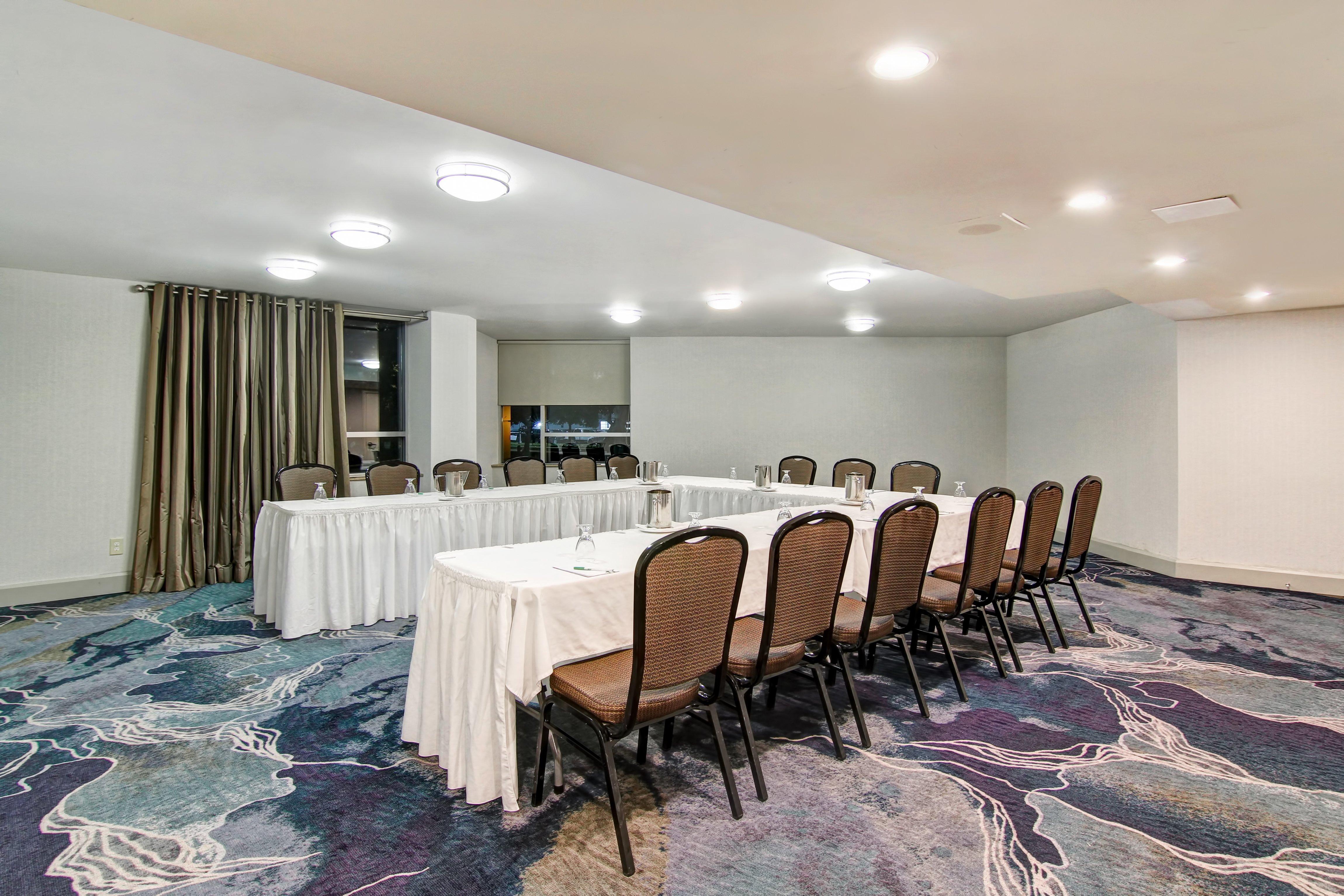 Holiday Inn Oakville Centre By Ihg מראה חיצוני תמונה