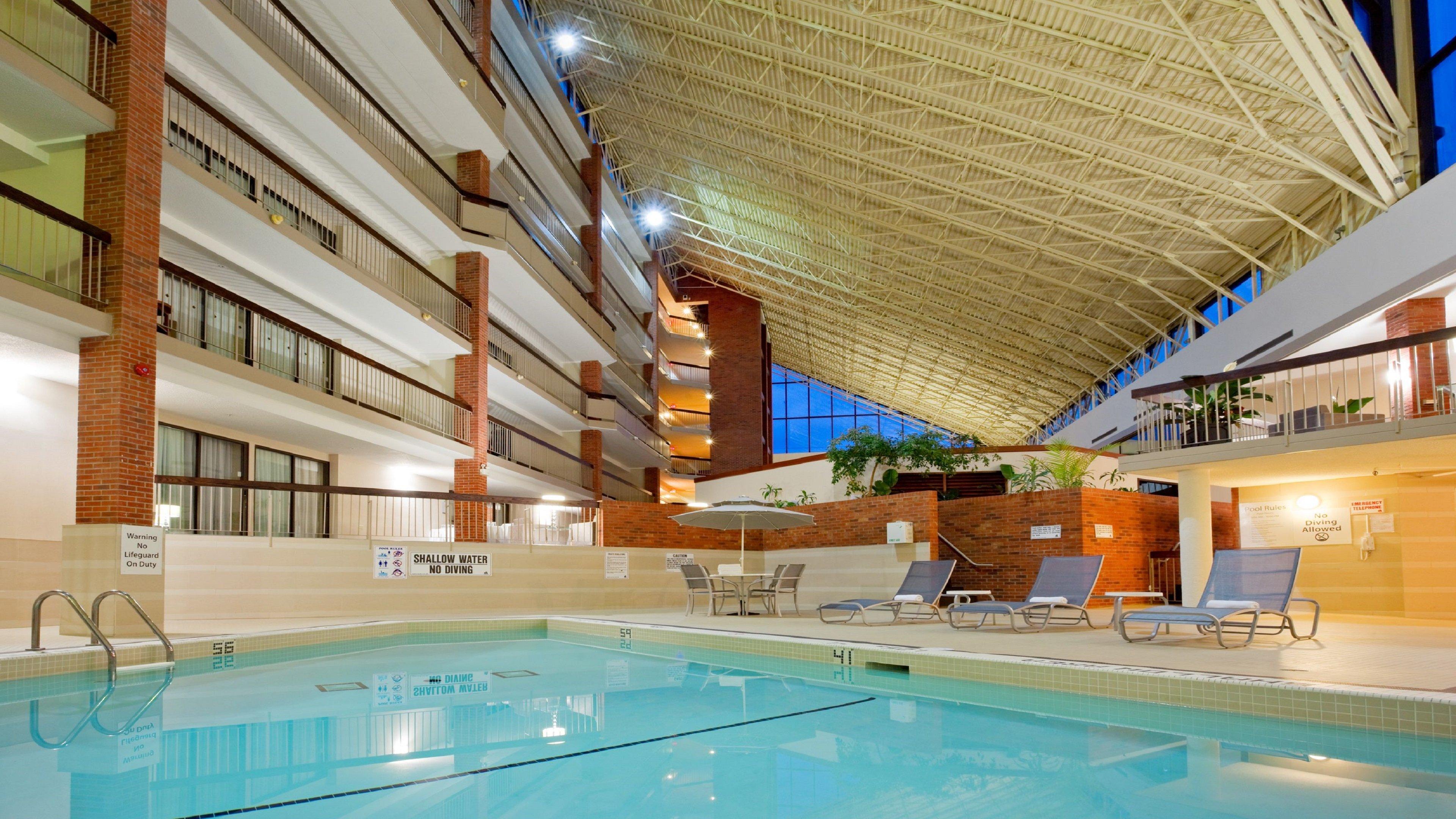 Holiday Inn Oakville Centre By Ihg מראה חיצוני תמונה
