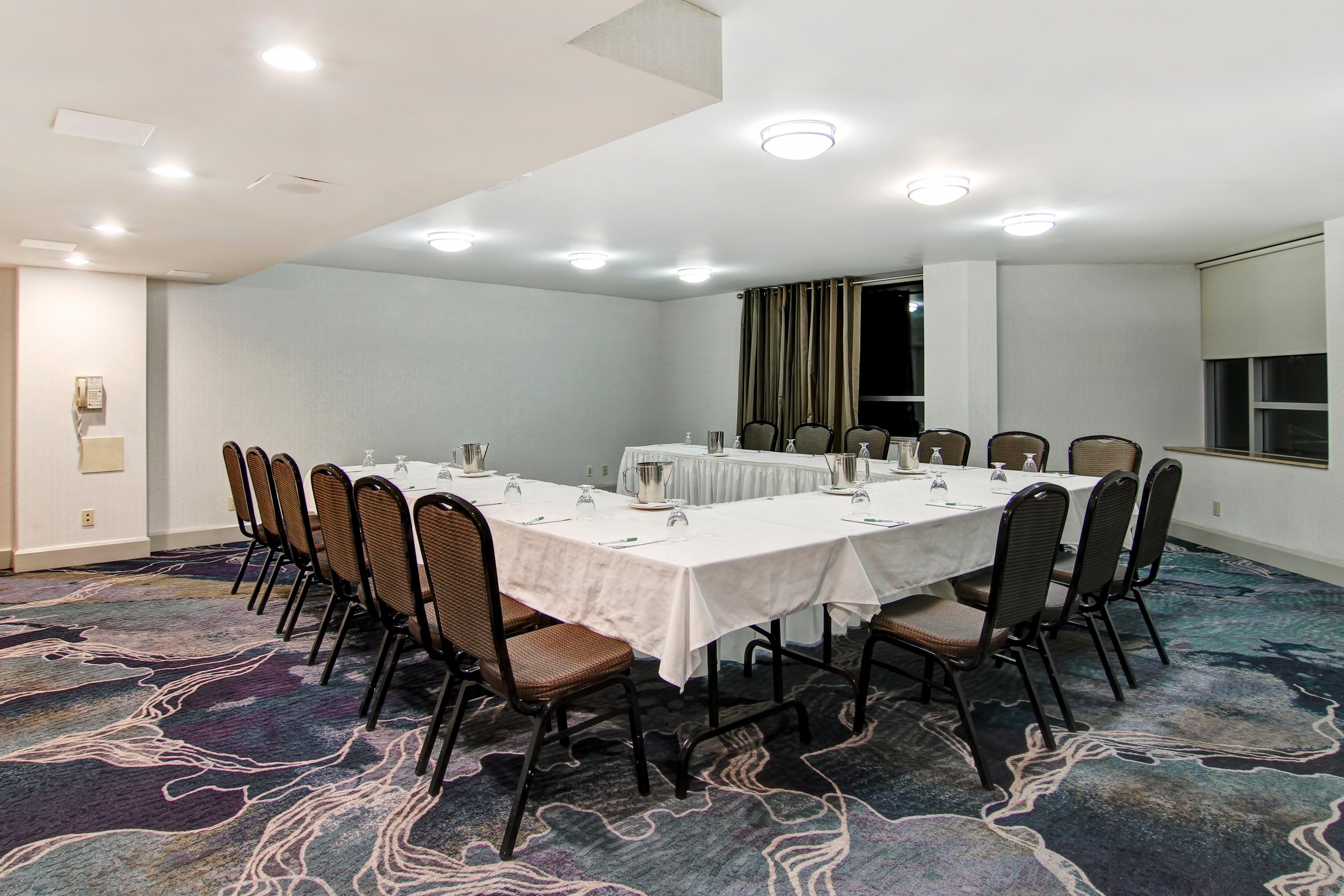 Holiday Inn Oakville Centre By Ihg מראה חיצוני תמונה