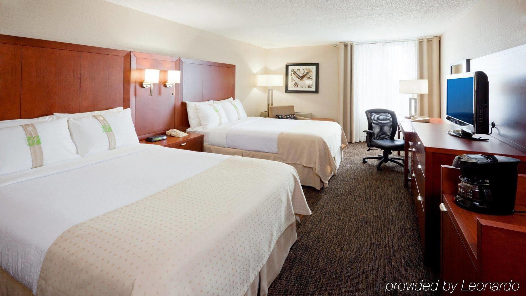 Holiday Inn Oakville Centre By Ihg מראה חיצוני תמונה